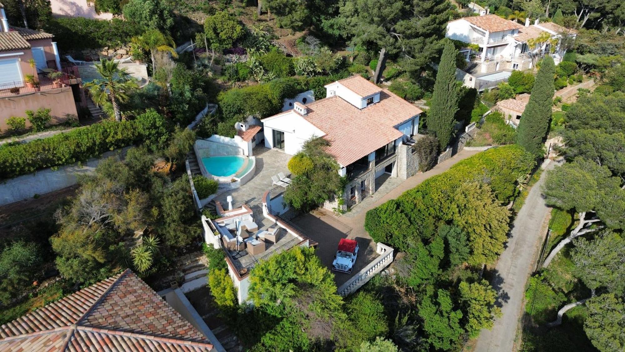Villa Prestige Carqueiranne Exteriör bild